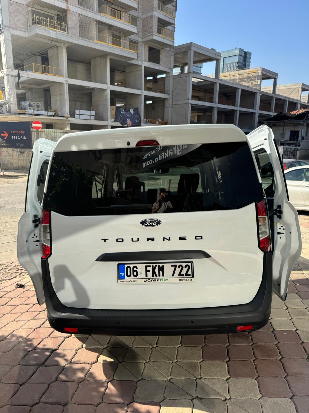 FORD CORİER BENZİN MANUEL - ANKARA ARAÇ KİRALAMA