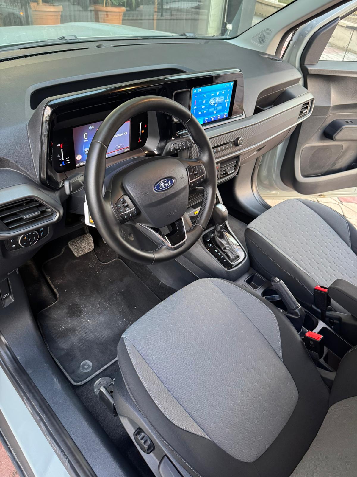 FORD  COURİER BENZİNLİ OTOMATİK - ANKARA ARAÇ KİRALAMA